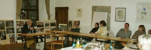 Dr.Joachim K&ouml;nigsl&ouml;w beim Vortrag "Der Hellweg und  seine Quellen und St&auml;dte"